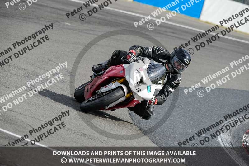 donington no limits trackday;donington park photographs;donington trackday photographs;no limits trackdays;peter wileman photography;trackday digital images;trackday photos